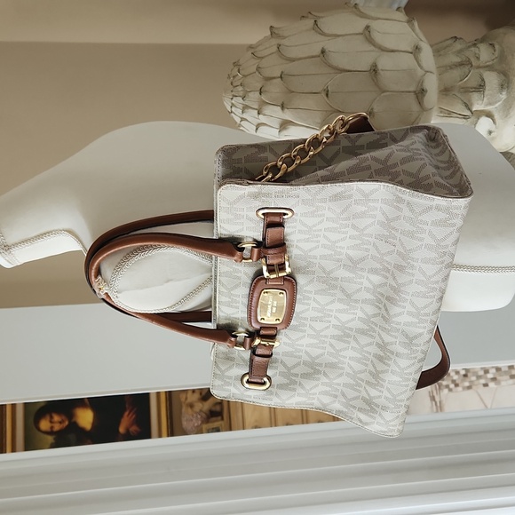 Michael Kors large brown and tan logo monogram tote fancy business shoulder bag - Picture 13 of 17